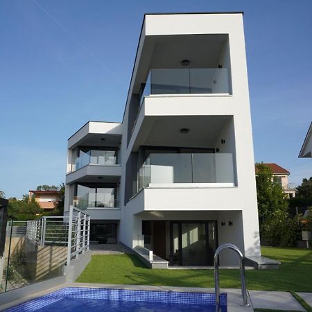 Villa Mirno More Apartments Malinska Kültér fotó