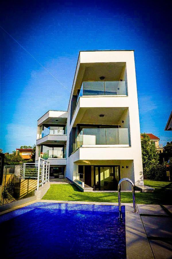 Villa Mirno More Apartments Malinska Kültér fotó