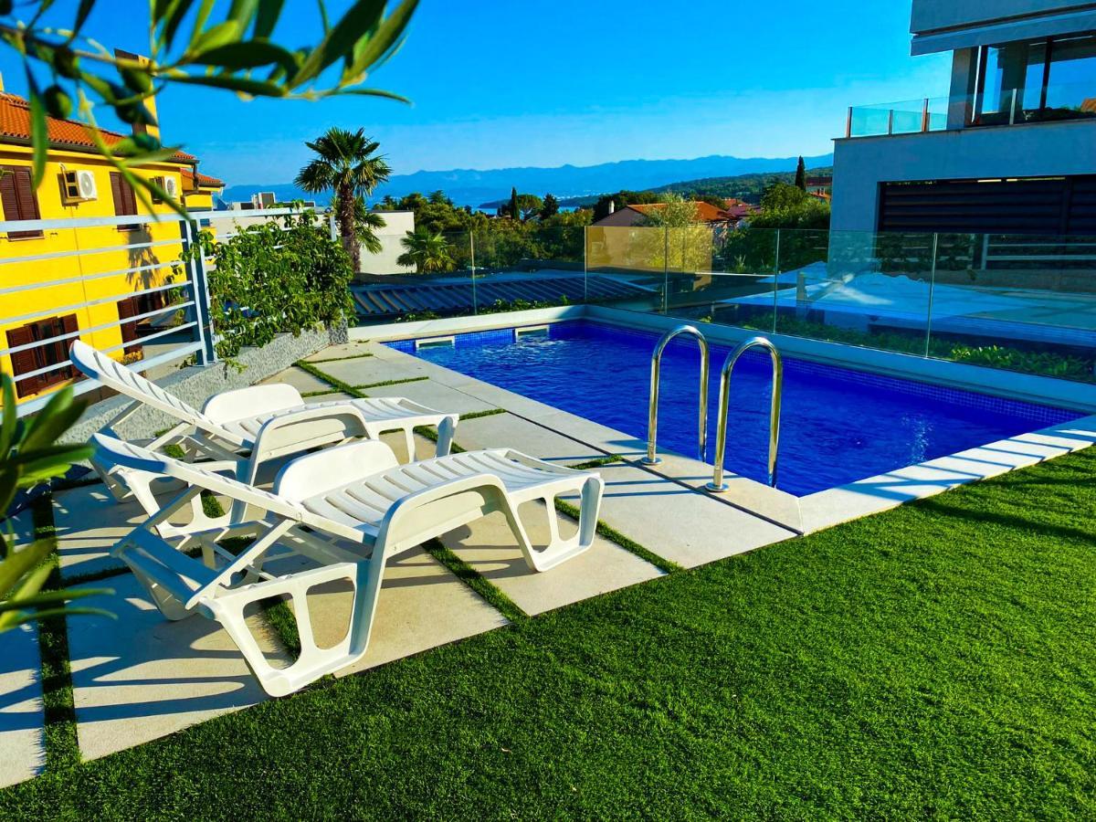 Villa Mirno More Apartments Malinska Kültér fotó