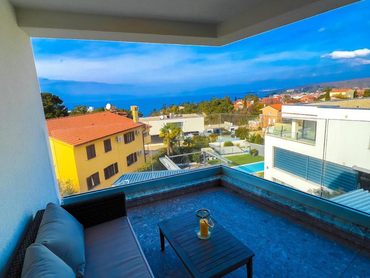 Villa Mirno More Apartments Malinska Kültér fotó