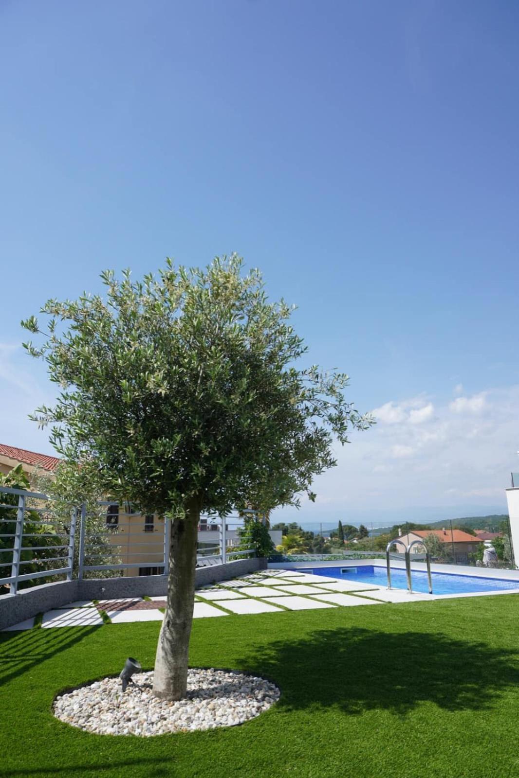 Villa Mirno More Apartments Malinska Kültér fotó